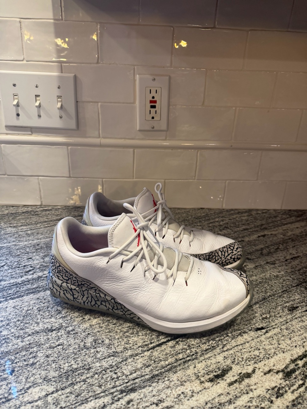 Men’s Nike Jordan ADG White Cement Spikeless Golf Shoes AR7995-100 Size 9.5